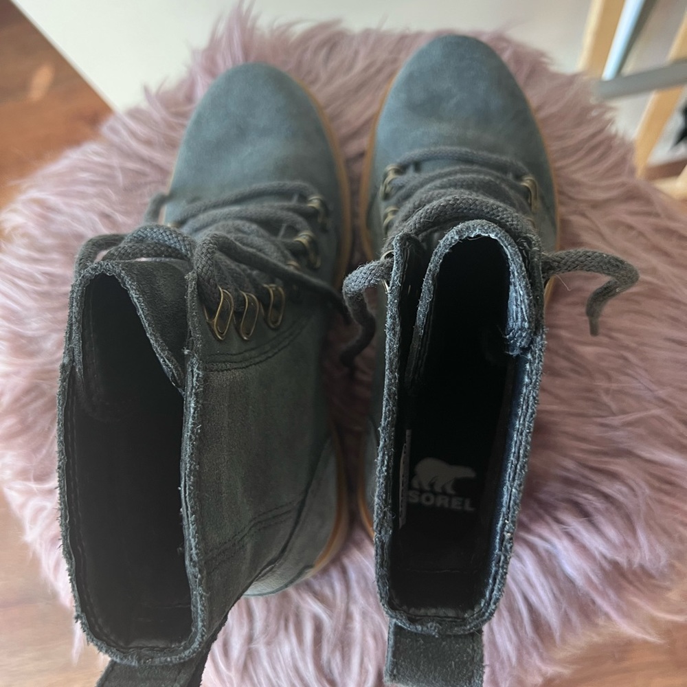 Sorel Waterproof Suede Emelie Biker Boot size 7 - Picture 5 of 8